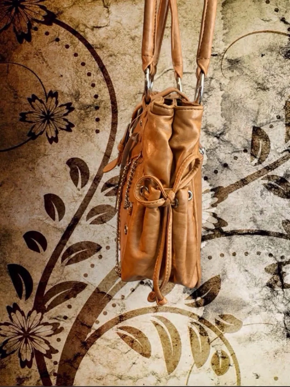 NWT jc fashion tan grommet Bag with Chain y2k grunge fairy core hobo